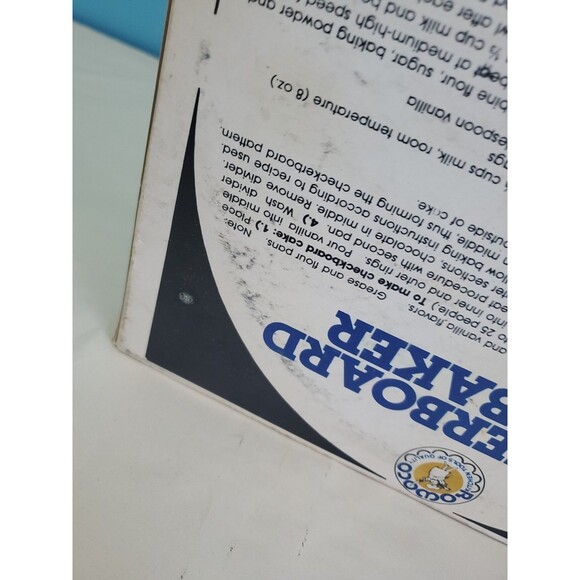 Vintage Rowoco 9 3/4 Inch Checkerboard  Cake Baker 4 Piece Tin Baking Set - Picture 4 of 12